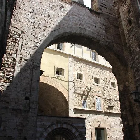 Morlacchi Otel 2*
